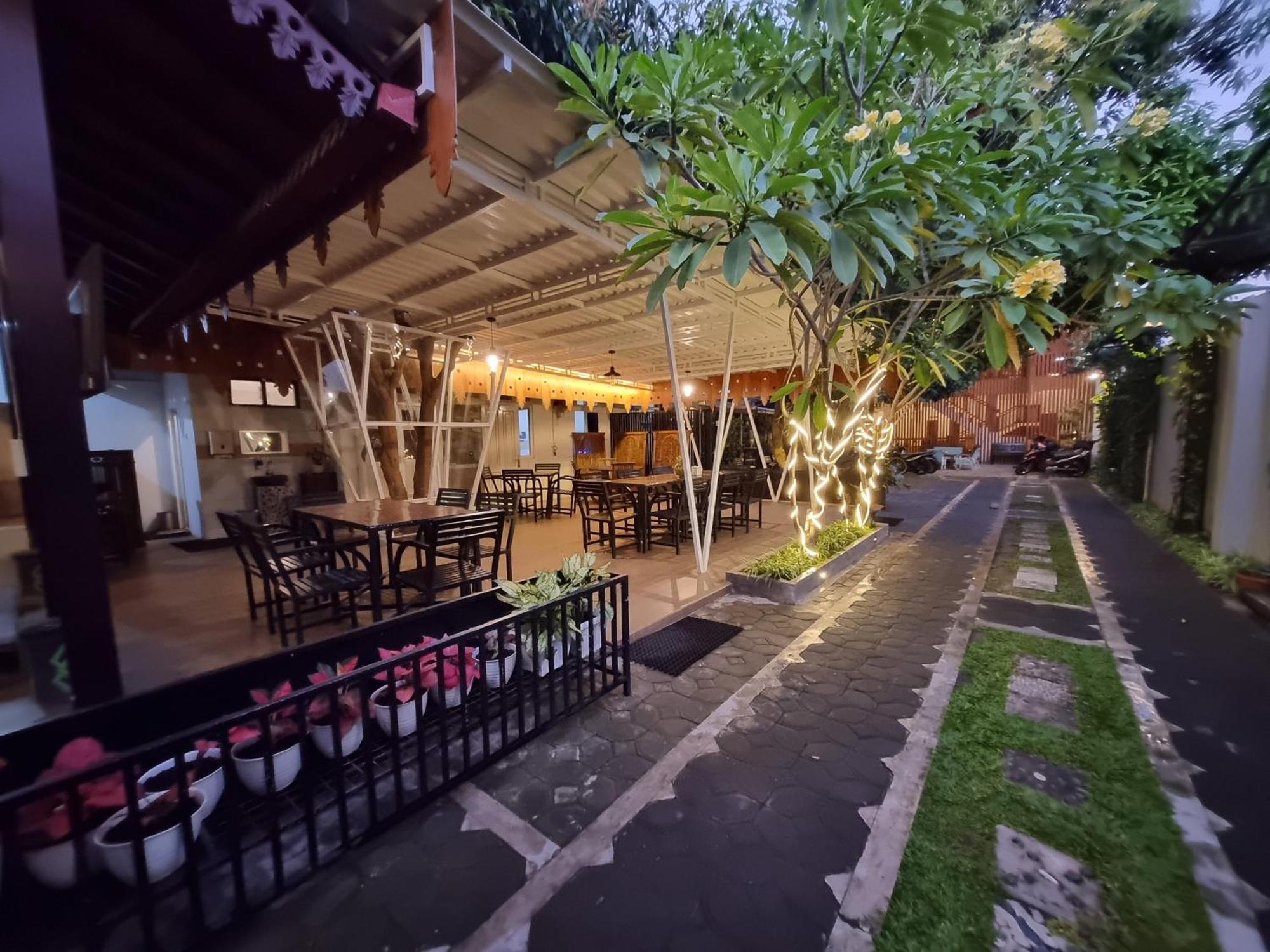 Hotel Omah Nayan Maguwo Exterior foto
