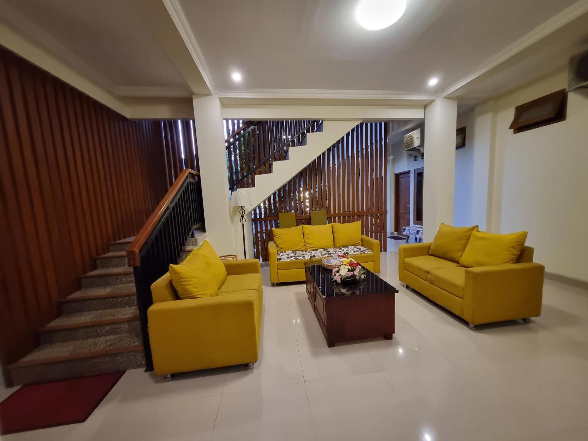 Hotel Omah Nayan Maguwo Exterior foto