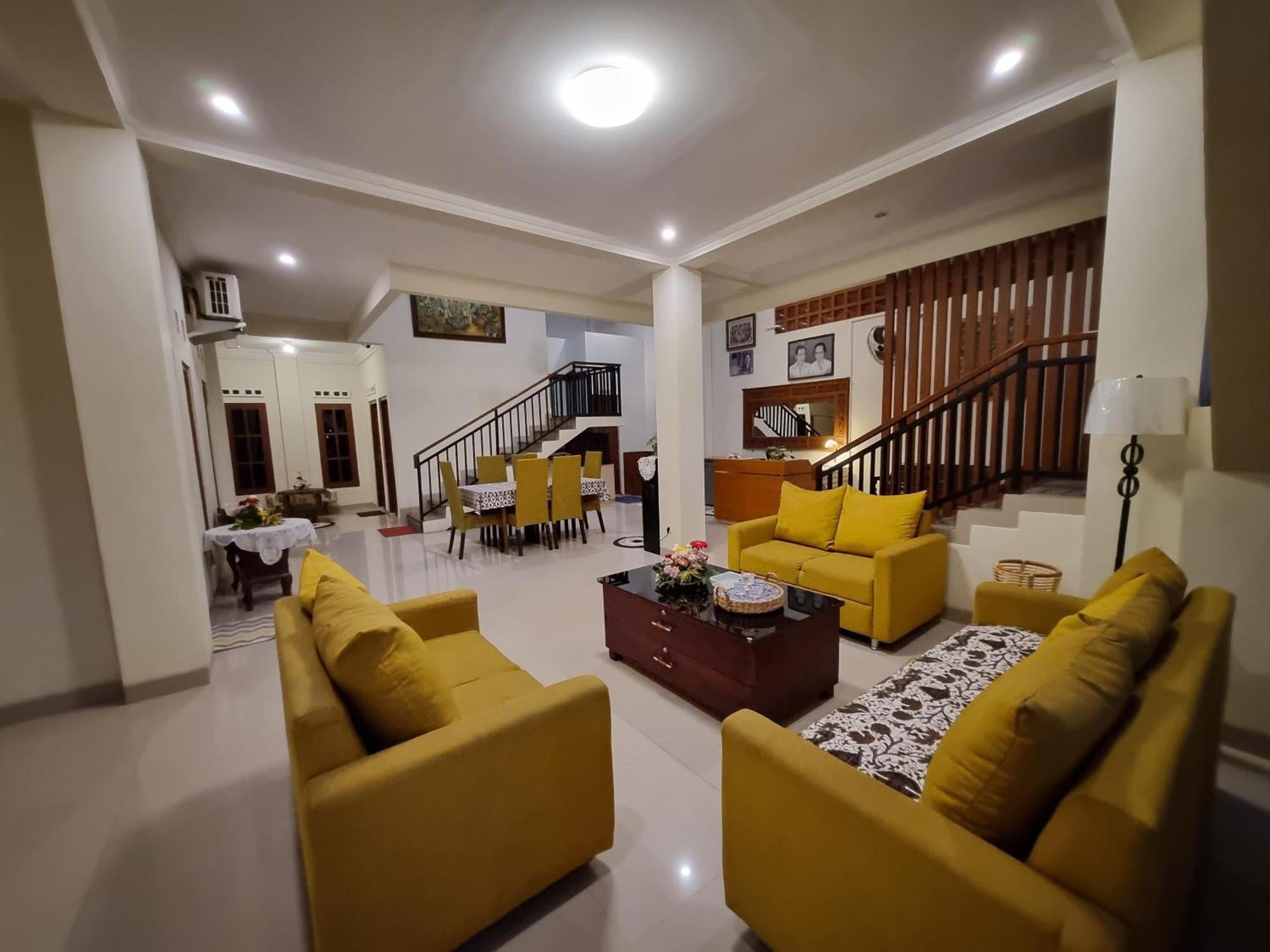 Hotel Omah Nayan Maguwo Exterior foto